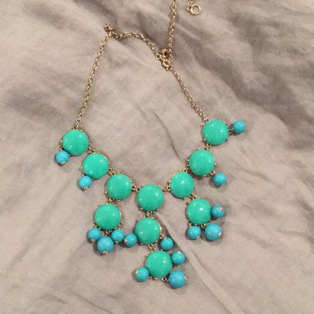 Statement necklace in two tone turquoise
